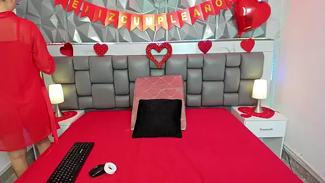 LhiayOliver's cam snapshot