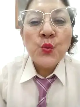 JULIETA_21-'s cam snapshot