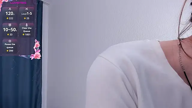 JackiYoss live sex cam