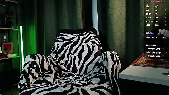 TechnoJesus's cam snapshot