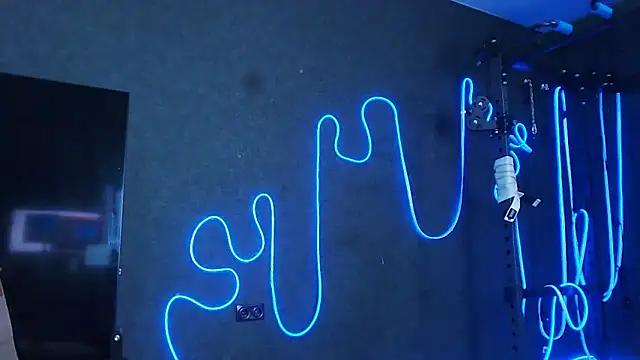 muscularjohnforuX's cam snapshot