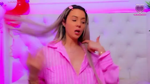 AriannaSins live sex cam