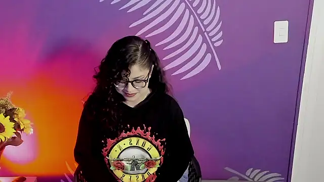 Violette_Blake_'s cam snapshot