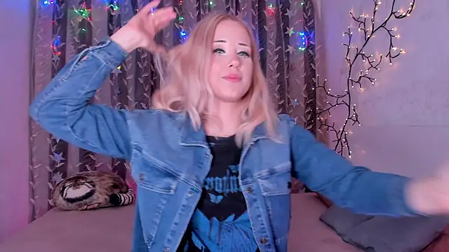 space_cowgirl's cam snapshot