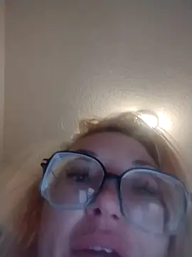 xXxWhoreAbleX's cam snapshot