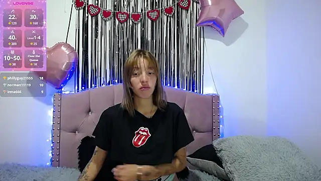 emily_cooper_pym's cam snapshot