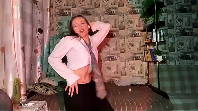 JuliaCurletteye's cam snapshot