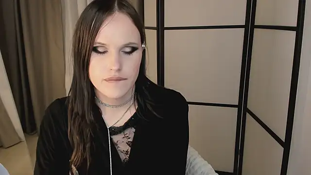 EffieMinki live sex cam