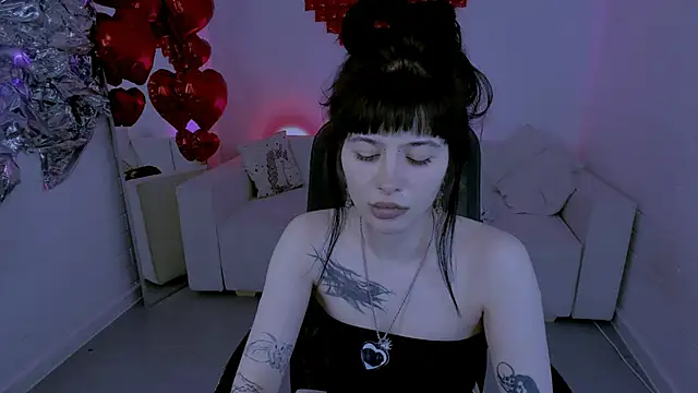 HollyDennis's cam snapshot