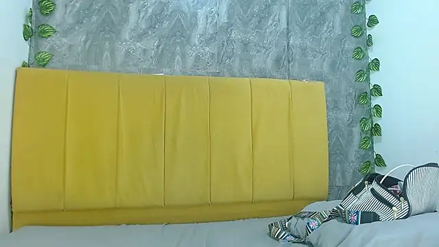 angie_katrinacm's cam snapshot