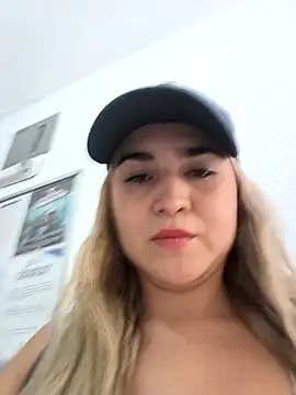 violet-grey's cam snapshot