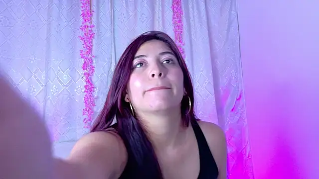 AlannaSmiless's cam snapshot