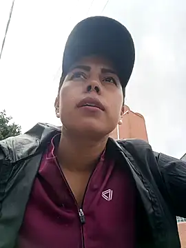 _andrea30 live sex cam