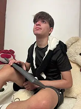 Naim_TheKing live sex cam