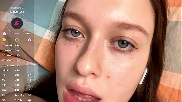 LoryMusetti live sex cam