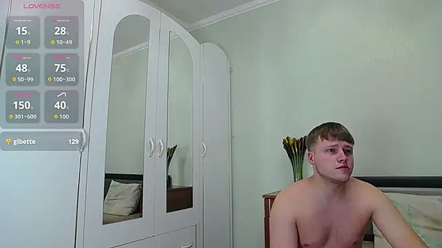 Zoro1999 live sex cam