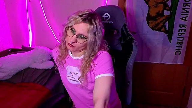 Lori_Myaf live sex cam