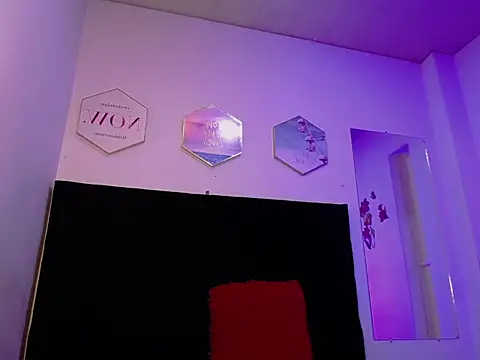 DakotaRouse1's cam snapshot