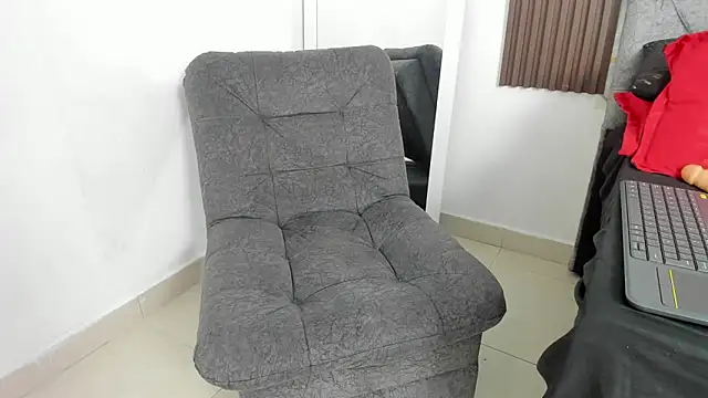 anierouse__'s cam snapshot