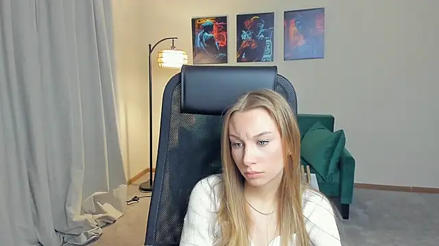 CarmenLipkin's cam snapshot