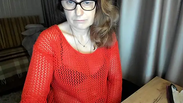 lauraoven's cam snapshot