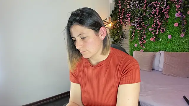 SarahDeyvis's cam snapshot