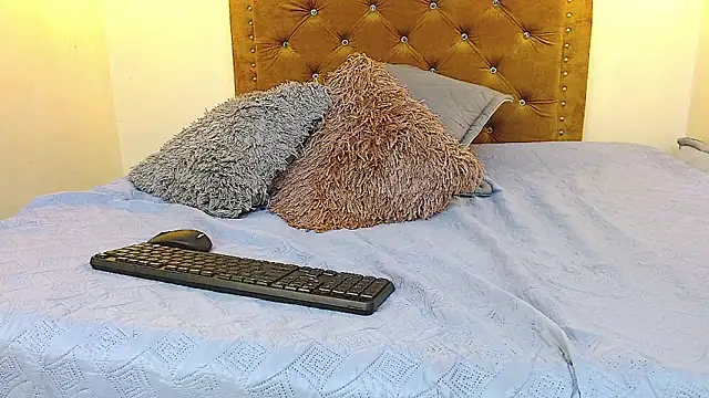 Shantal_Joness live sex cam