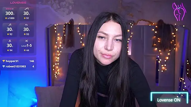 EliseVelour live sex cam