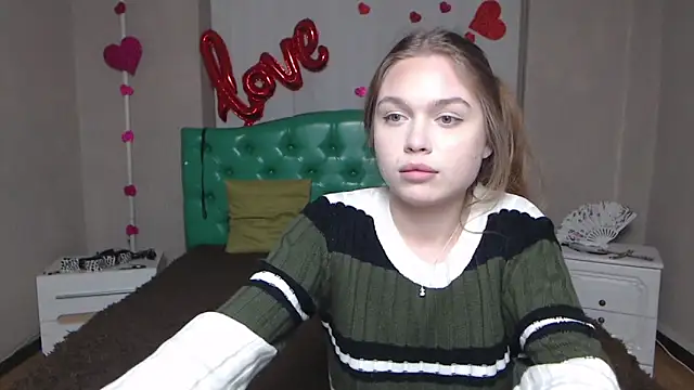 LaraPika live sex cam