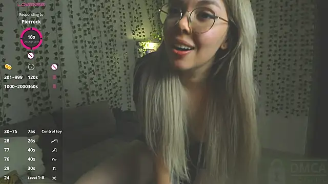 SpecterGirl's cam snapshot