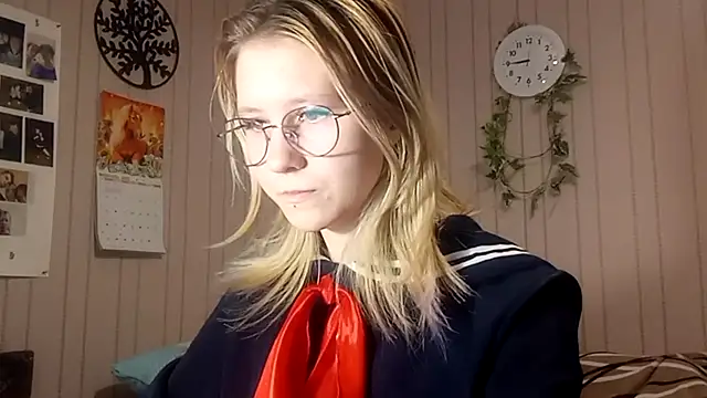 RunawayBr1de's cam snapshot