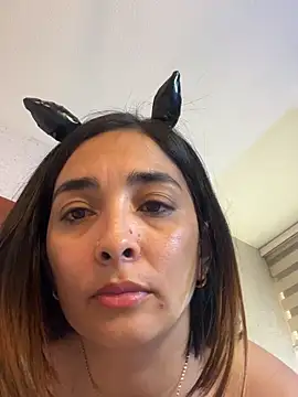 _AlondaHernandez_'s cam snapshot