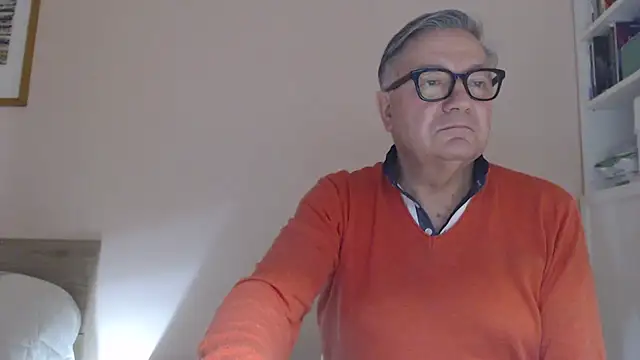 YOU6me's cam snapshot