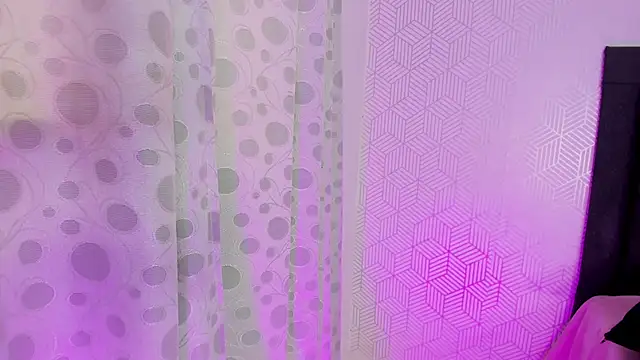 Gaia_Collins's cam snapshot