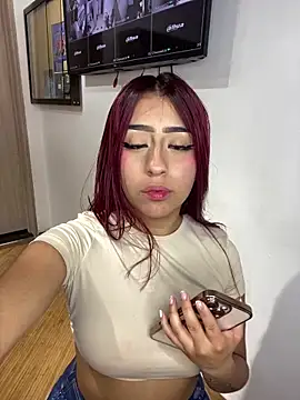 Violet_carson's cam snapshot