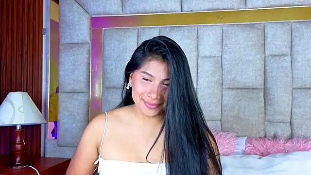 LinnaGardenia live sex cam