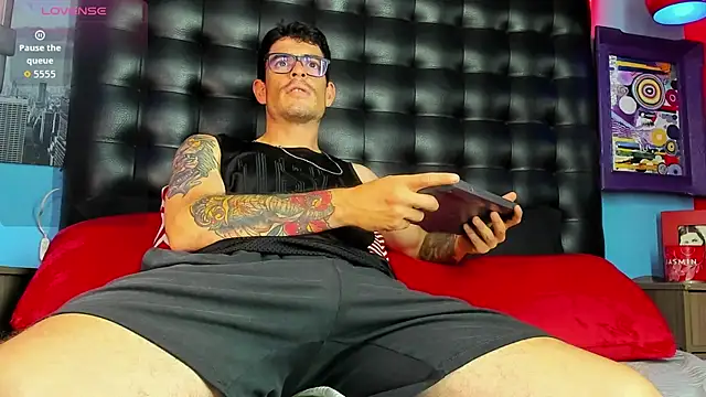 damian_bull live sex cam
