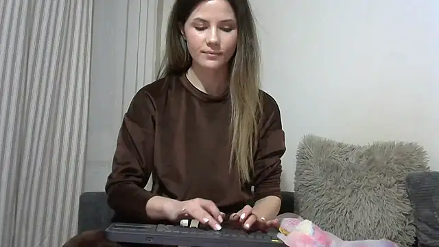 Erii18's cam snapshot