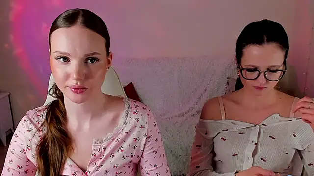 MishkaMe live sex cam