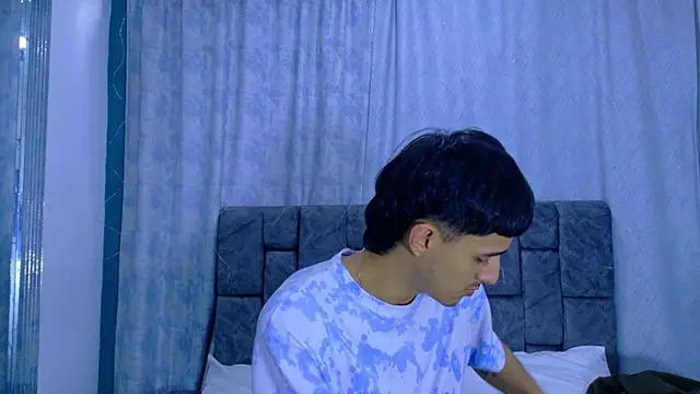 Anthony_carter's cam snapshot