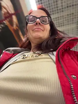 NataKitten live sex cam