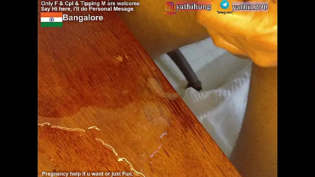 KingCobraClassy live sex cam