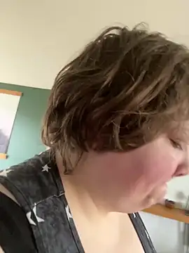 plushietoy's cam snapshot