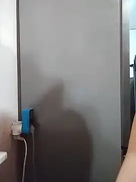 CutieMarine's cam snapshot