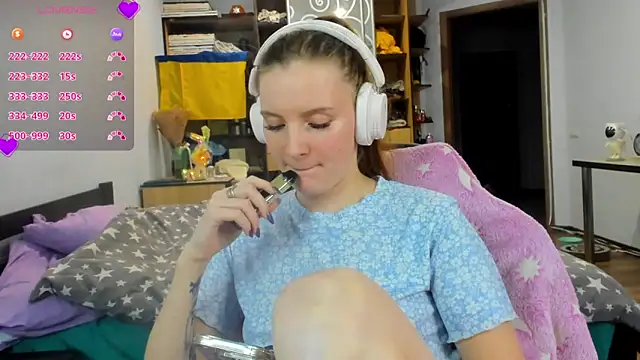 Mary_Blu's cam snapshot