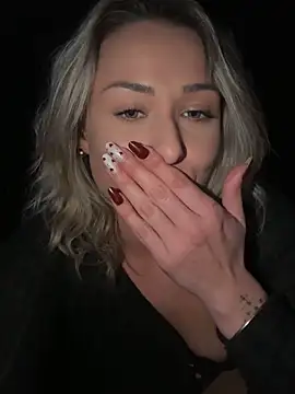 petrouchkaaa_'s cam snapshot