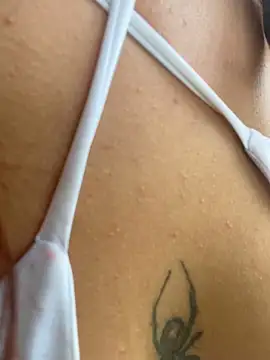 Lunaluxe1001's cam snapshot