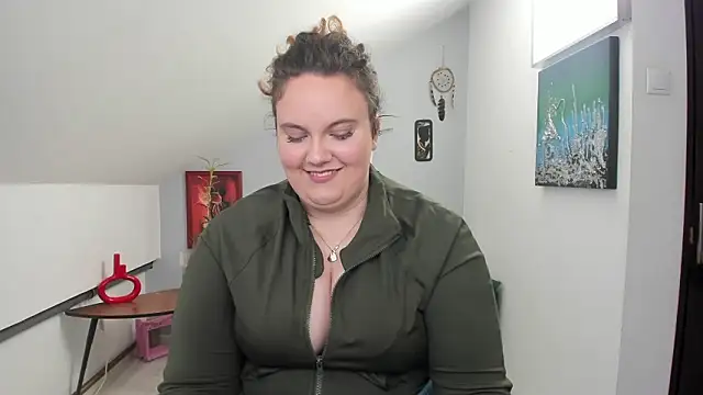 ElviraJoness's cam snapshot