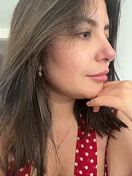 sukhakunis1 live sex cam