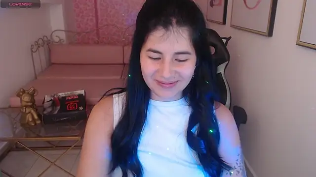 Nina_harpper_'s cam snapshot